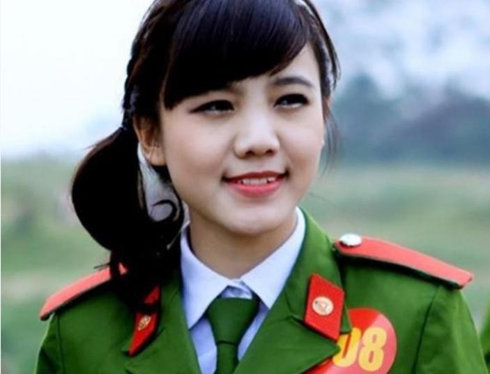 中国女兵图片，美女力量展现的独特魅力，中国女兵图片，美女力量的独特魅力展示