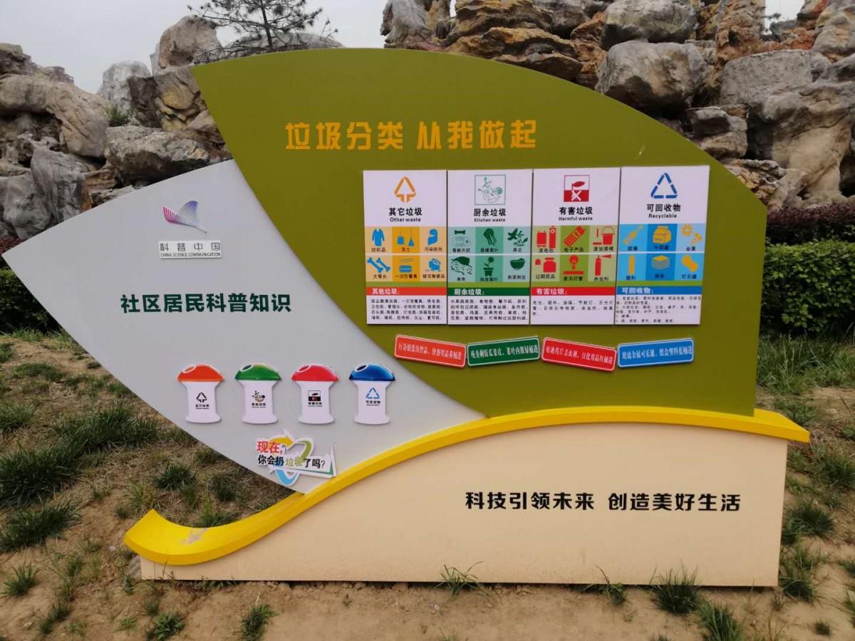 邓稼先事迹概括，一生献身于中国核事业，邓稼先，一生献身于中国核事业的传奇人物