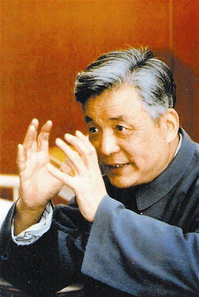 揭秘两弹一星之父，真正的英雄是谁？，揭秘两弹一星之父，真正的英雄揭秘之旅