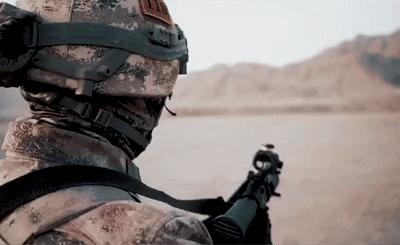 探索时尚与实用的完美结合，21星空迷彩大衣的魅力之旅，时尚与实用兼备，探索星空迷彩大衣的魅力之旅