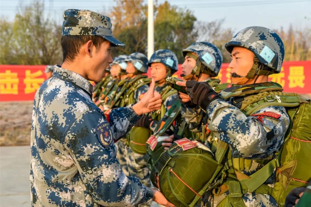 军旅壁纸图片，荣耀与精神的象征，军旅壁纸图片，荣耀与精神的象征风采