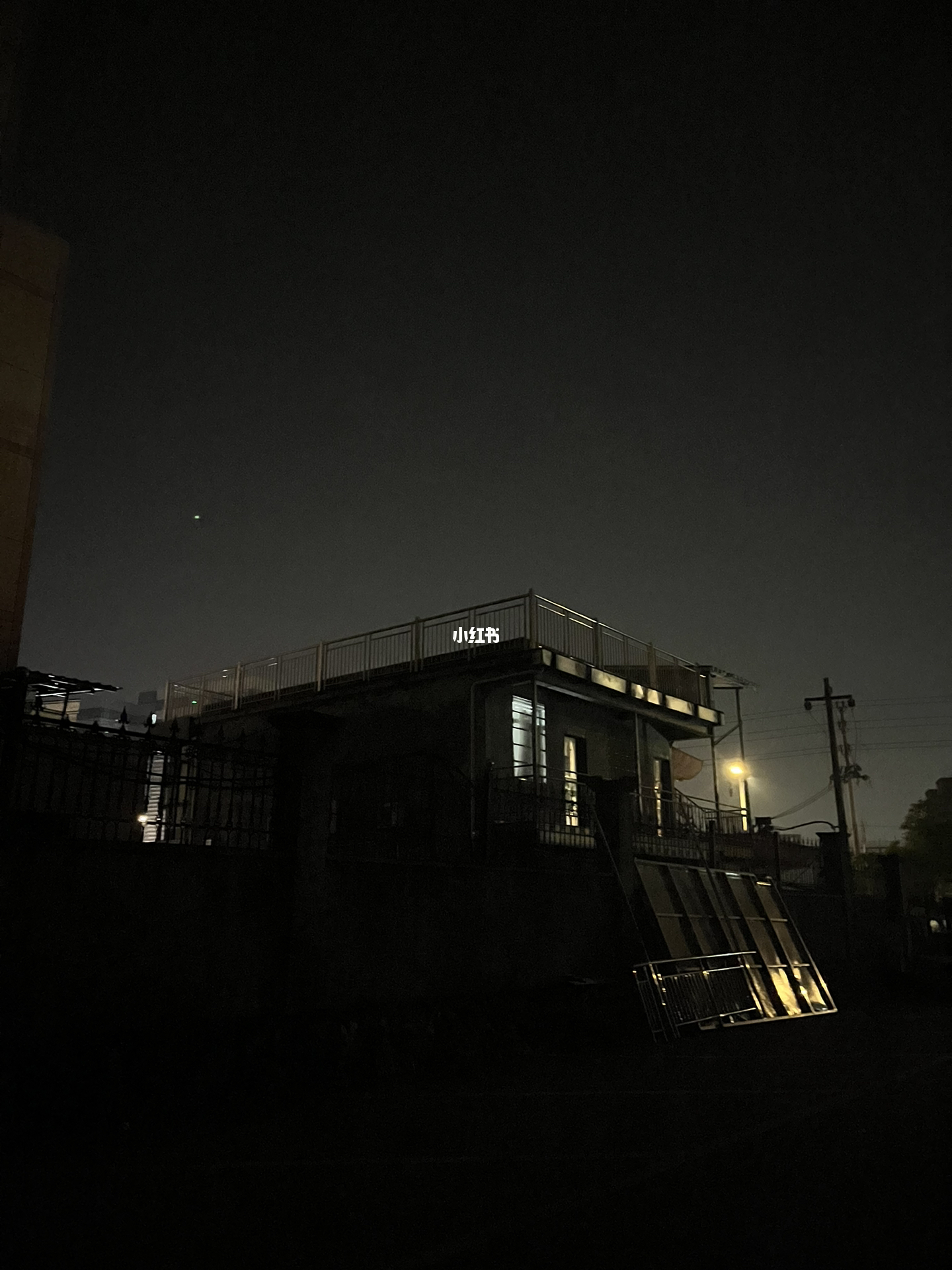 今天凌晨六点的城市觉醒与自我启示，凌晨六点的城市觉醒，自我启示的曙光