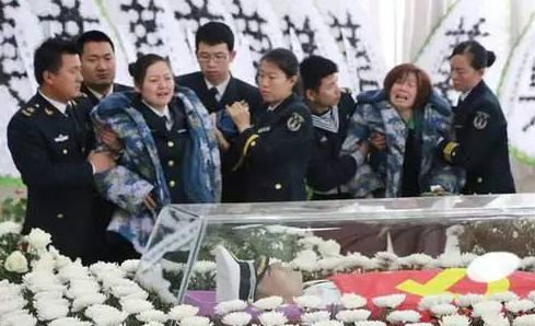 烈士张超的妻子张亚，坚韧与爱的力量，烈士张超妻子张亚，坚韧之爱的力量