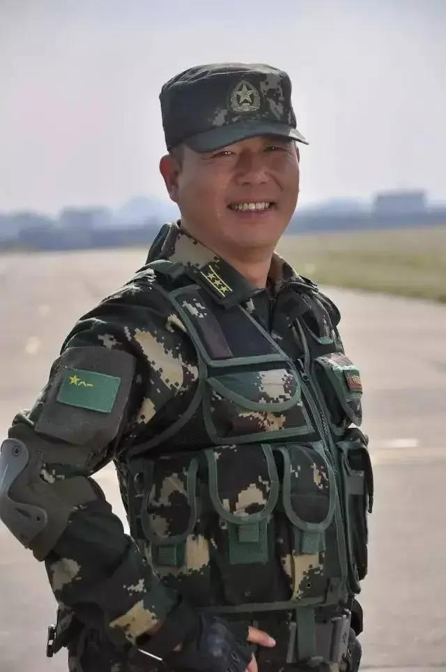 集团军，正军还是副军？，集团军，正军级别还是副军级别？