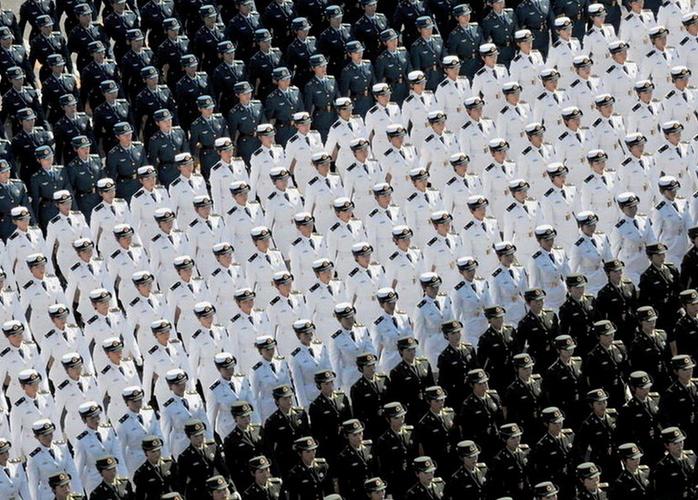 阅兵仪式上的队列方阵，展现国家力量与荣耀，阅兵仪式上的队列方阵，展现国家力量与荣耀的壮丽画卷