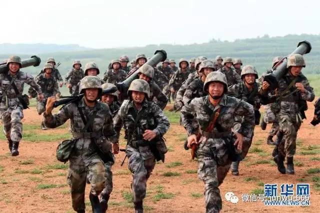一个集团军内军的数量及其组织结构，集团军数量与组织结构的深度解析