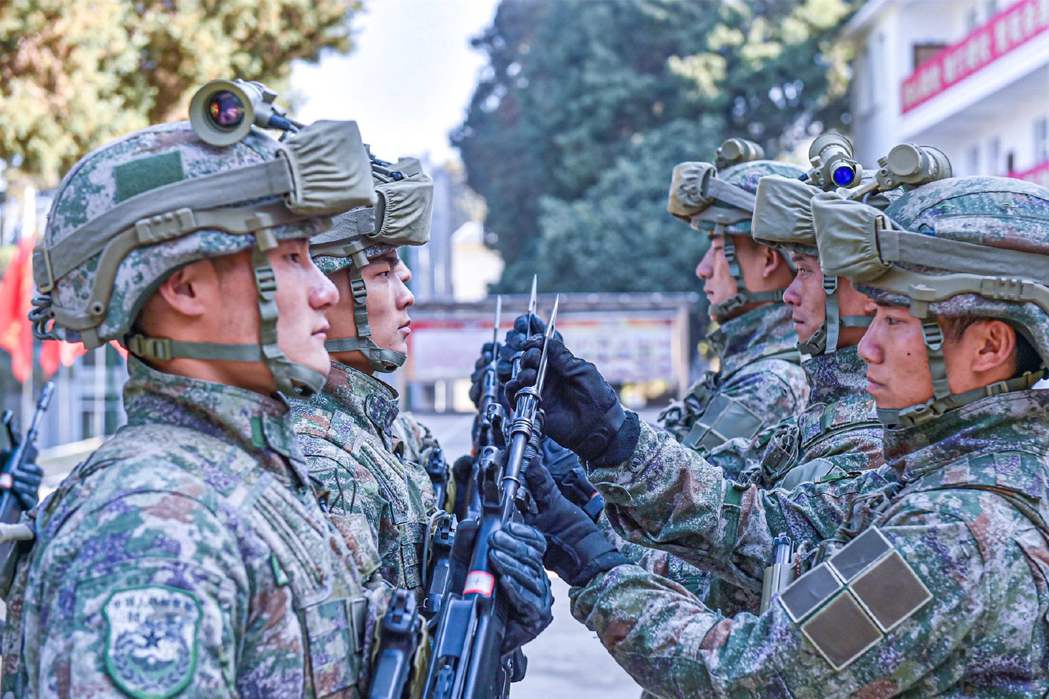 星空迷彩,武警与解放军的共同选择,星空迷彩,武警与解放军的共同选择之荣耀征程