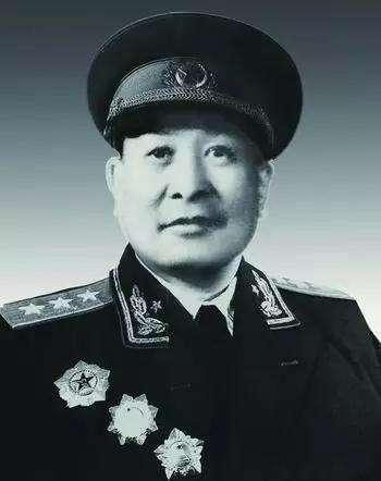 南京司法局与洪峤爷爷上将，传承法治精神的典范，南京司法局与洪峤爷爷携手，法治精神的传承典范