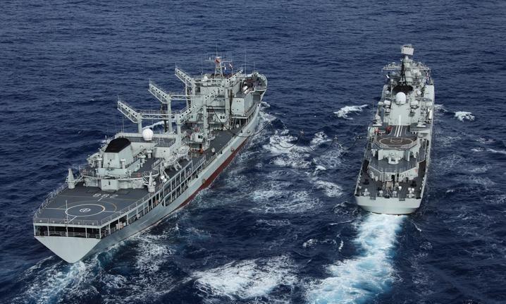 揭秘中国海军的巨舰之星，718型补给舰，揭秘中国海军巨舰之星，718型补给舰全面解析