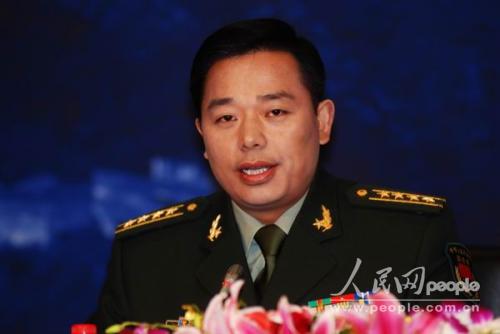 黄雪平，一位引领时代的杰出人物，黄雪平，时代引领者的杰出风采