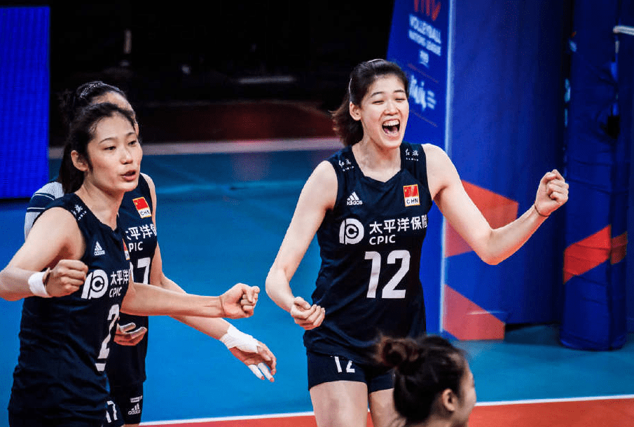 今天中国女排直播现场——热血与荣耀的碰撞，中国女排直播现场，热血碰撞荣耀时刻