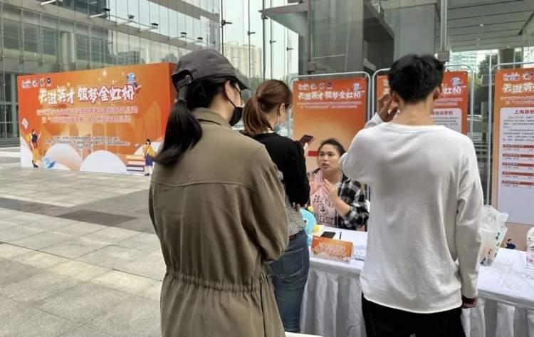 最新消息2023年自主择业补工资，政策调整与未来展望，2023年自主择业工资补贴政策调整及未来展望