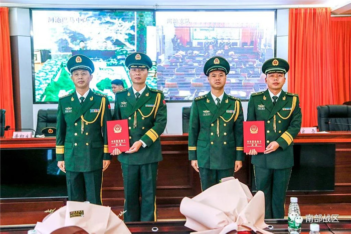 武警最新礼服图片，展现新时代军威与风采，武警最新礼服展现新时代军威风采