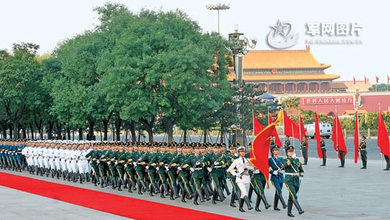 解放军三军仪仗队，荣耀与威严的象征，解放军三军仪仗队，荣耀与威严的典范