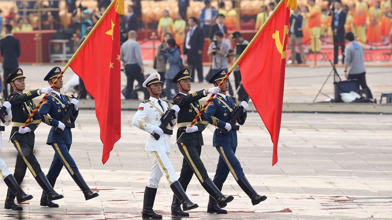 重温历史瞬间，2019年国庆大阅兵完整版视频直播回顾，重温历史瞬间，2019年国庆大阅兵直播回顾全景呈现