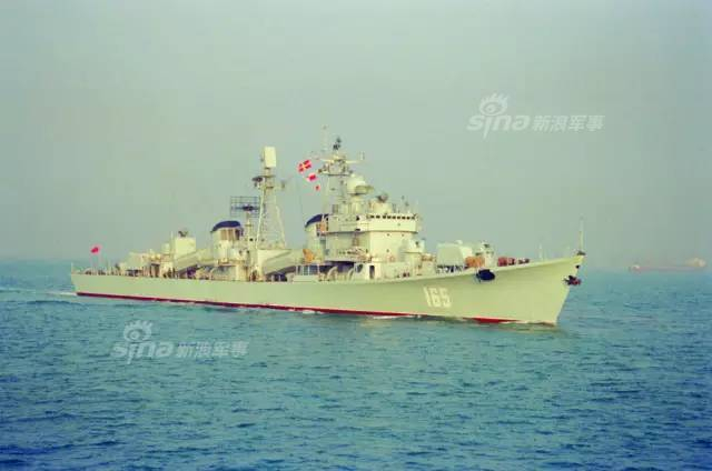 大连号051导弹驱逐舰,中国海军的骄傲,中国海军的骄傲,大连号051导弹驱逐舰
