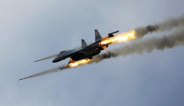 日本战机敢向俄飞机开火，国际航空安全局势下的紧张态势分析，日本战机对俄飞机开火背后的国际航空安全局势紧张态势分析