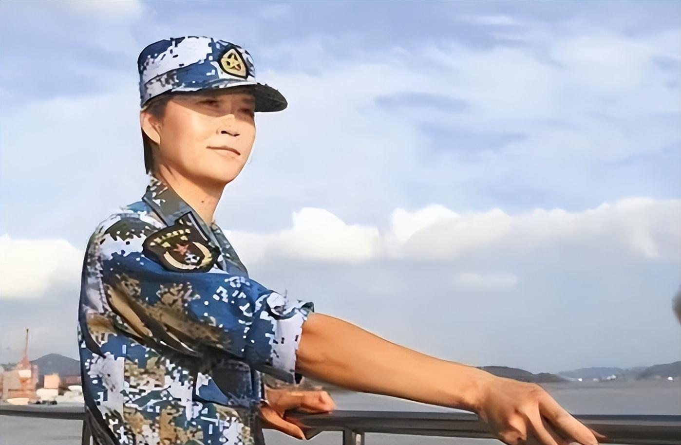 第一任舰长,荣耀与使命的承载者,第一任舰长,荣耀与使命的领航者