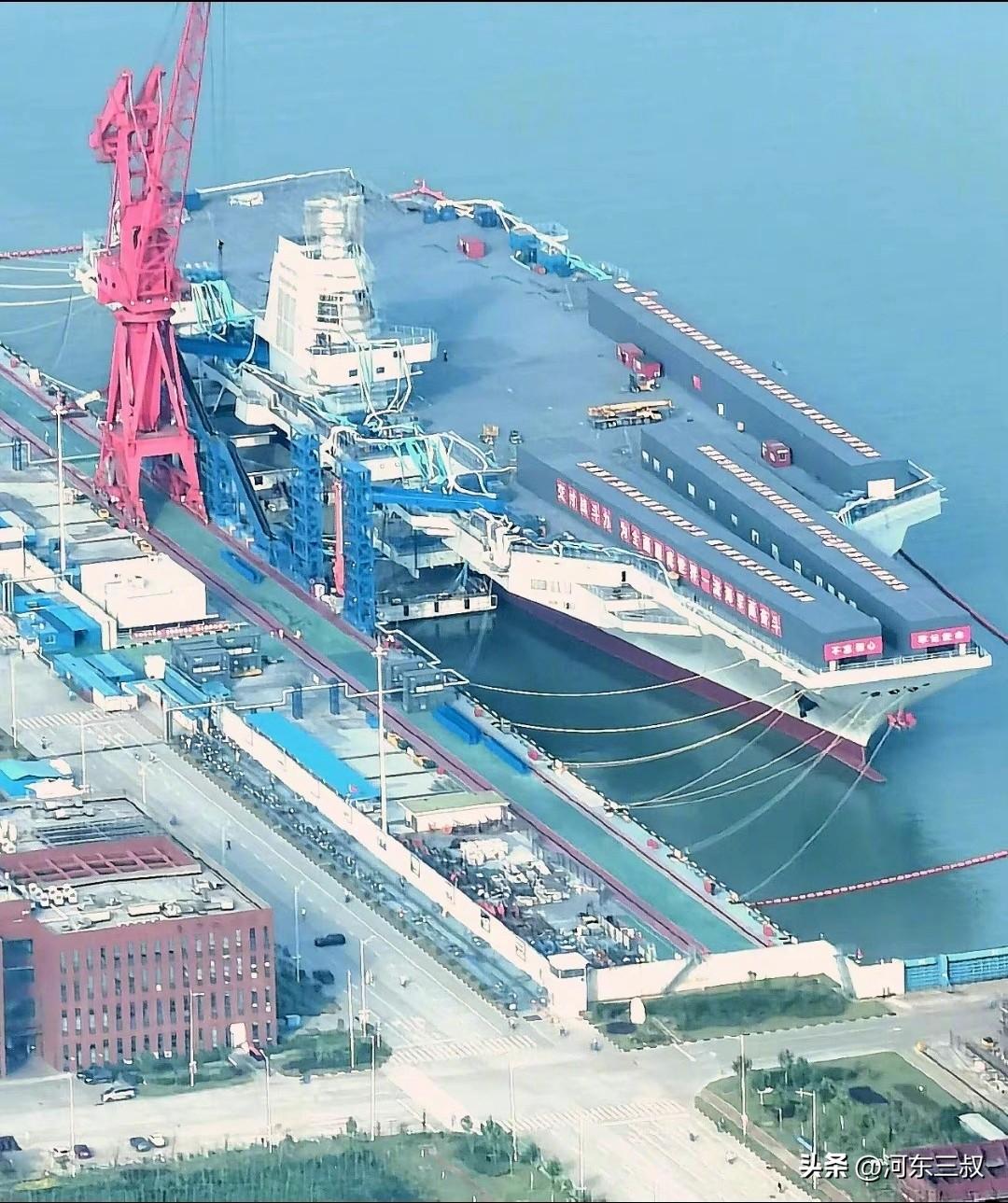 福建舰的突破与创新，引领海军新时代的里程碑，福建舰突破与创新，海军新时代的里程碑