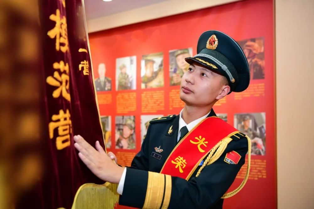 退役军官,荣耀与担当,退役军官,荣耀与担当的交织之路