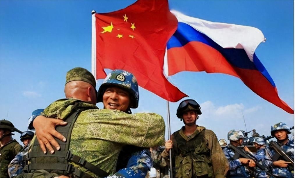 军事新闻消息范例，全球军事动态深度解析，全球军事动态深度解析，军事新闻消息范例速递