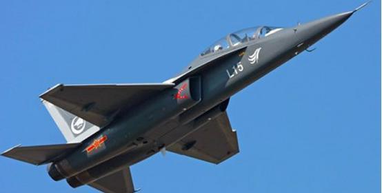 强5攻击机的飞行速度与战术应用,强5攻击机的飞行速度与战术应用解析