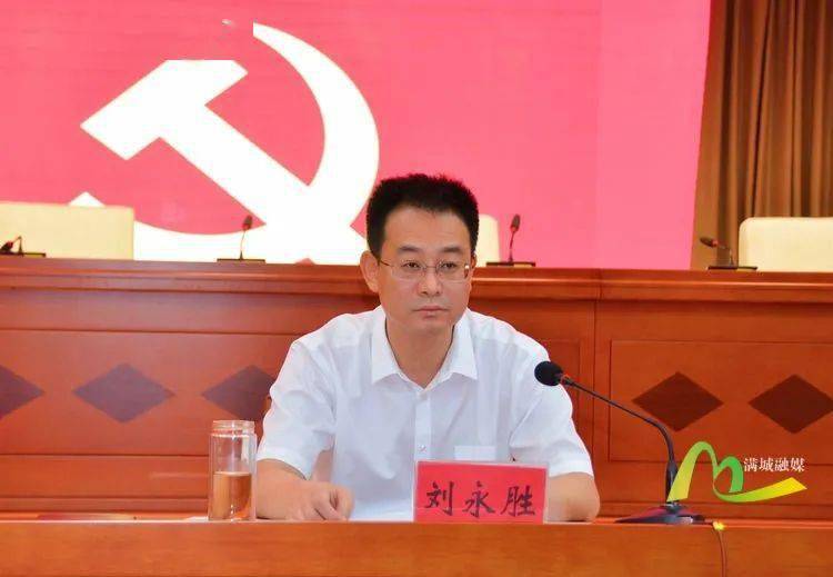 军事节目主持人关键简历,背景、职责与影响力,军事节目主持人关键简历,背景、职责与深远影响力解析