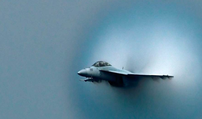 歼-20突破音障,中国空中力量的崭新篇章,歼-20突破音障,中国空中力量的飞跃篇章