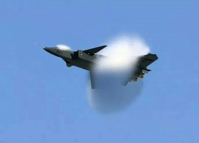 歼-20突破音障,中国空中力量的崭新篇章,歼-20突破音障,中国空中力量的飞跃篇章
