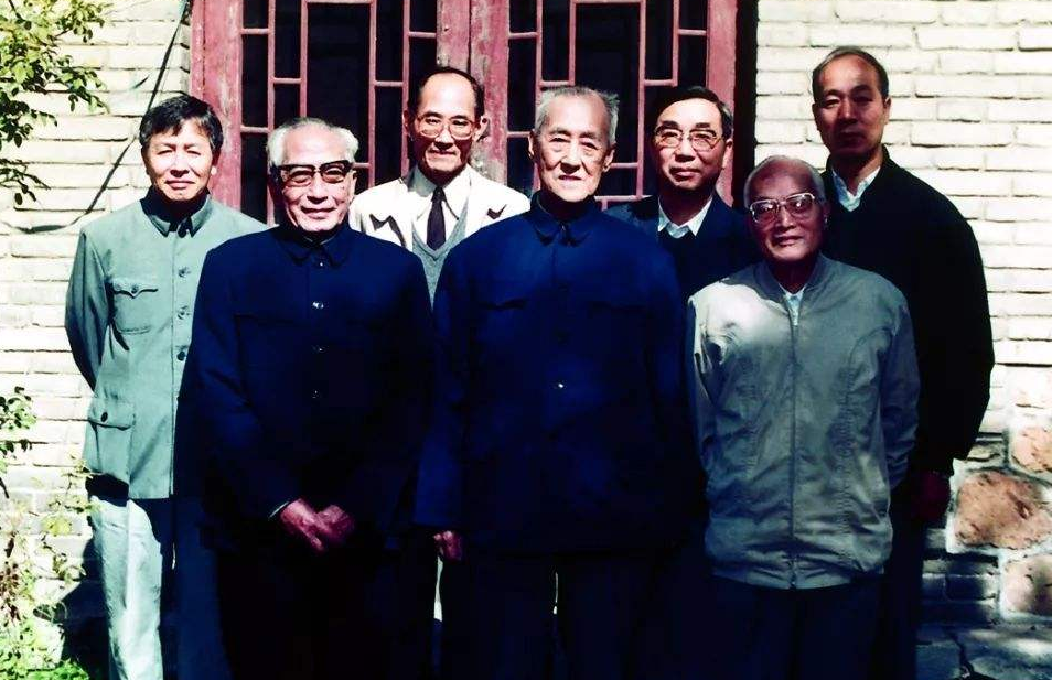 叶企孙，物理巨匠的传奇人生，叶企孙，物理巨匠的非凡人生之旅