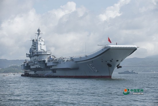 辽宁舰与香港，中国海军力量的象征与繁荣港口的融合，辽宁舰与香港，海军力量与繁荣港口的交汇点
