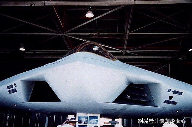 A-12复仇者攻击机的传奇故事,A-12复仇者攻击机的传奇之旅