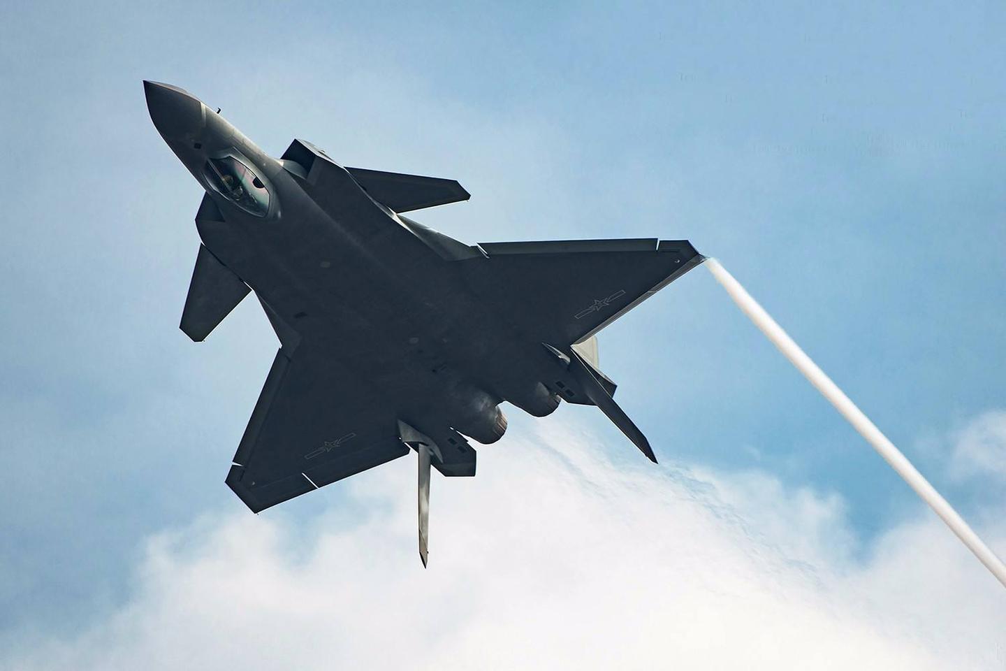 歼-20的主要作用,中国空中力量的核心支柱,歼-20,中国空中力量的核心支柱与战略利刃