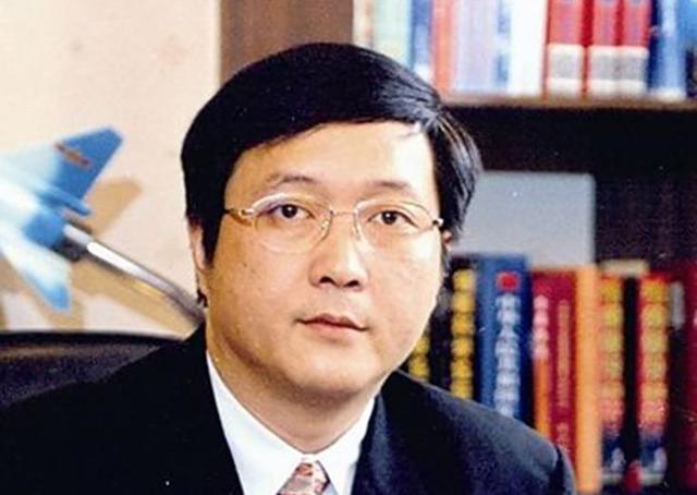 歼-10总设计师杨伟的卓越生涯,歼-10总设计师杨伟,卓越生涯的辉煌篇章