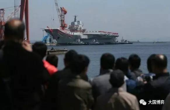 航母下水仪式感,荣耀与责任的象征,航母下水仪式,荣耀与责任的象征