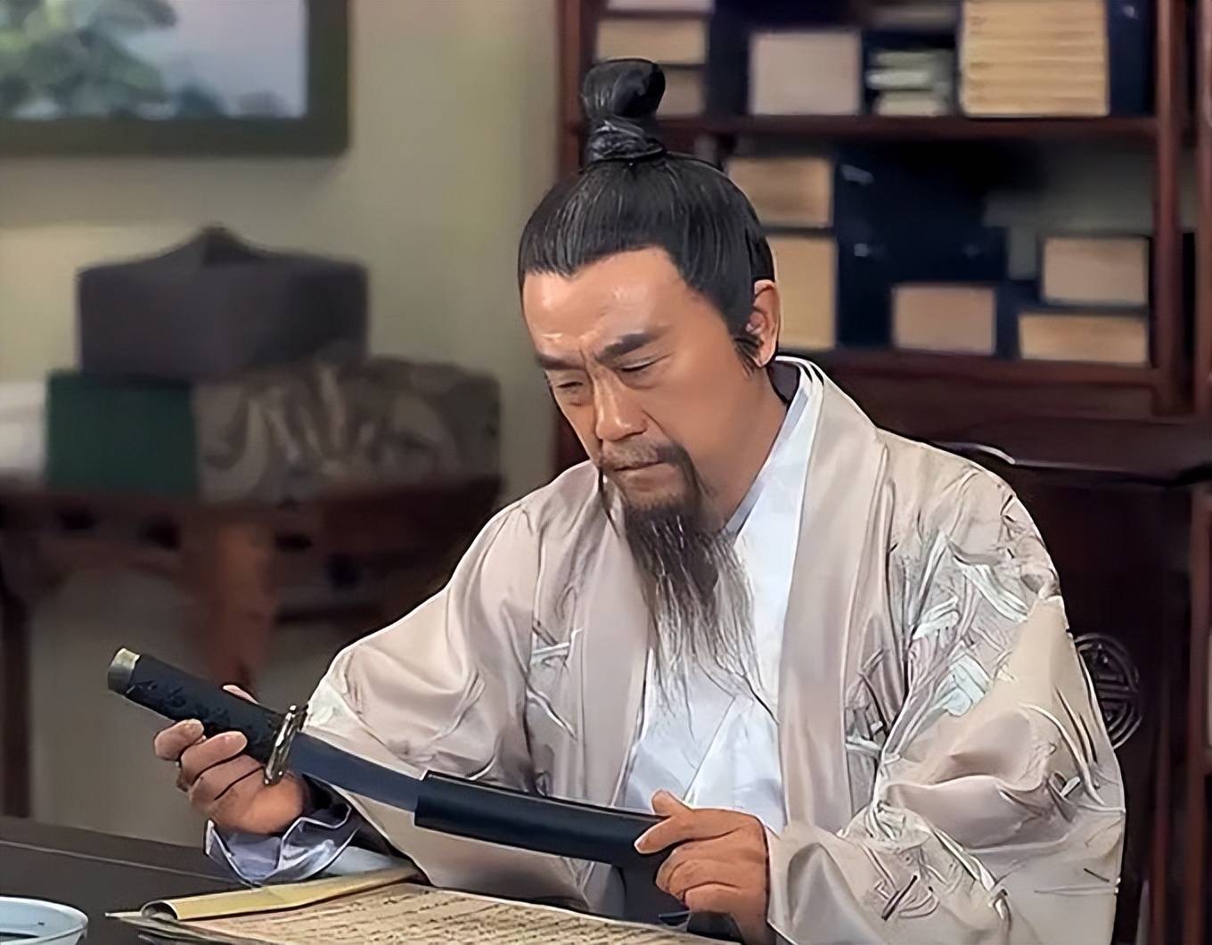 刘伯温一句解一肖中特,预测与文化的交融,刘伯温预言揭秘,预测文化交融下的生肖特质揭秘