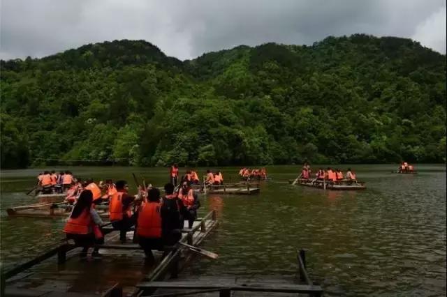 三军宣传图片,展现力量与荣耀的画卷,三军宣传图片,力量与荣耀的壮丽画卷