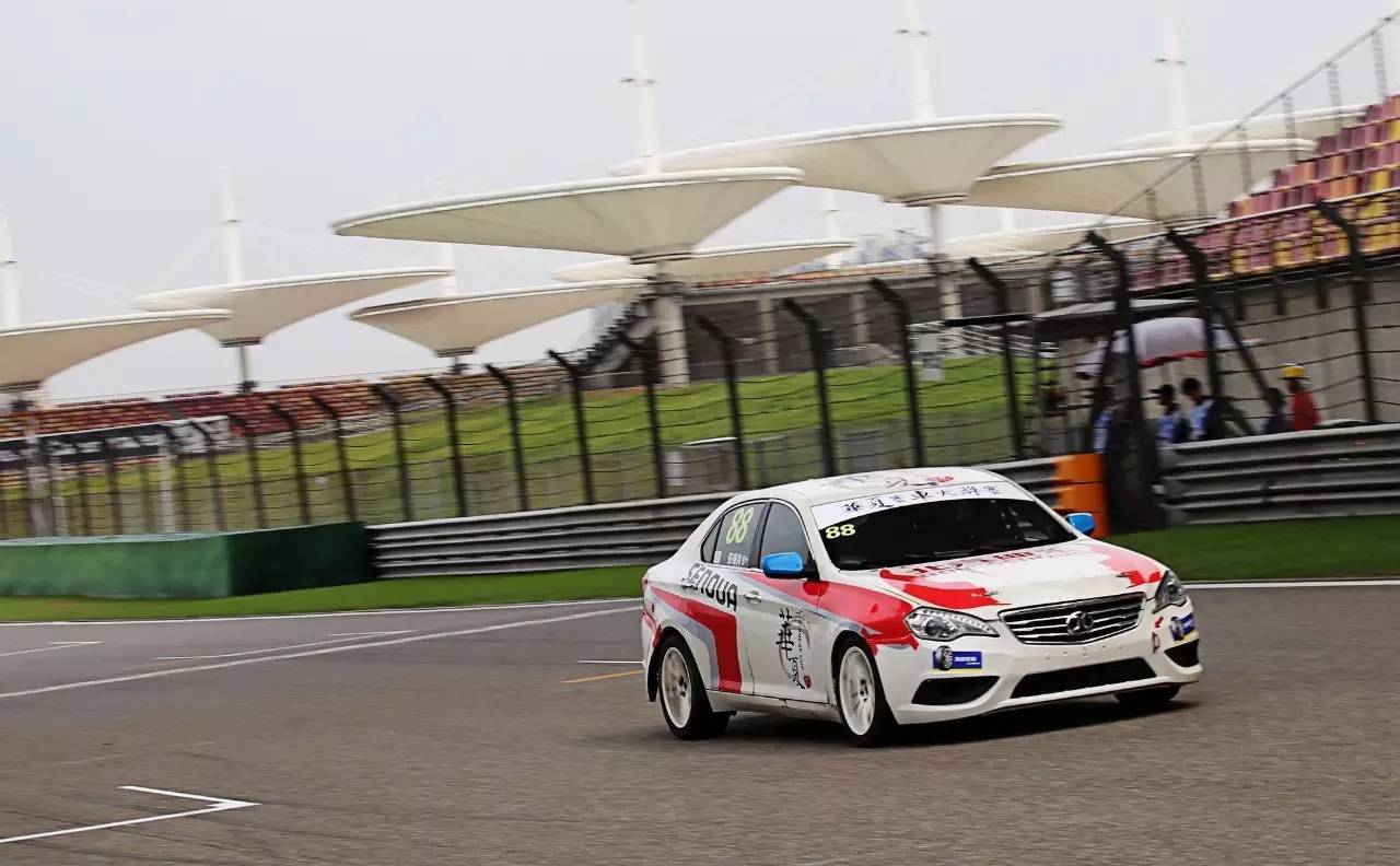 探索澳门未来,2025新澳门正版免费资源车的发展与影响,澳门未来展望,2025新正版资源车的发展及其影响