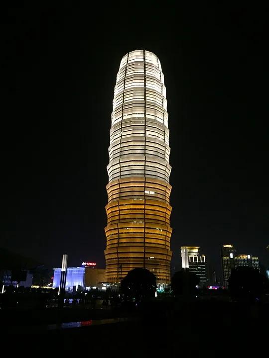 郑州刚发生大事了速看,城市新动向与未来发展展望,郑州最新动向揭秘,城市发展与未来展望速递