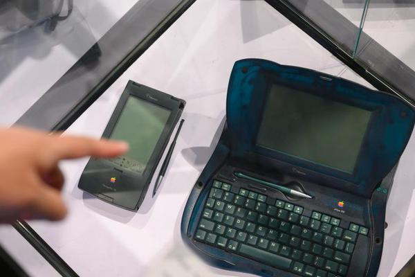 刘伯温与三肖选一肖,探寻神秘预测背后的故事,刘伯温与三肖选一肖,揭秘神秘预测背后的传奇故事