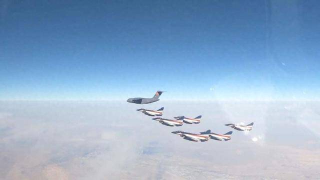 空军八一图片大全,荣耀与力量,空军八一图片集锦,荣耀与力量的象征