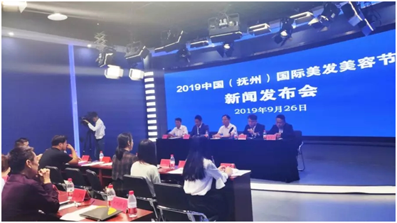 新闻发布会的作用与意义,信息传播与社会发展的桥梁纽带,新闻发布会,信息传播与社会发展的桥梁纽带作用与意义探讨