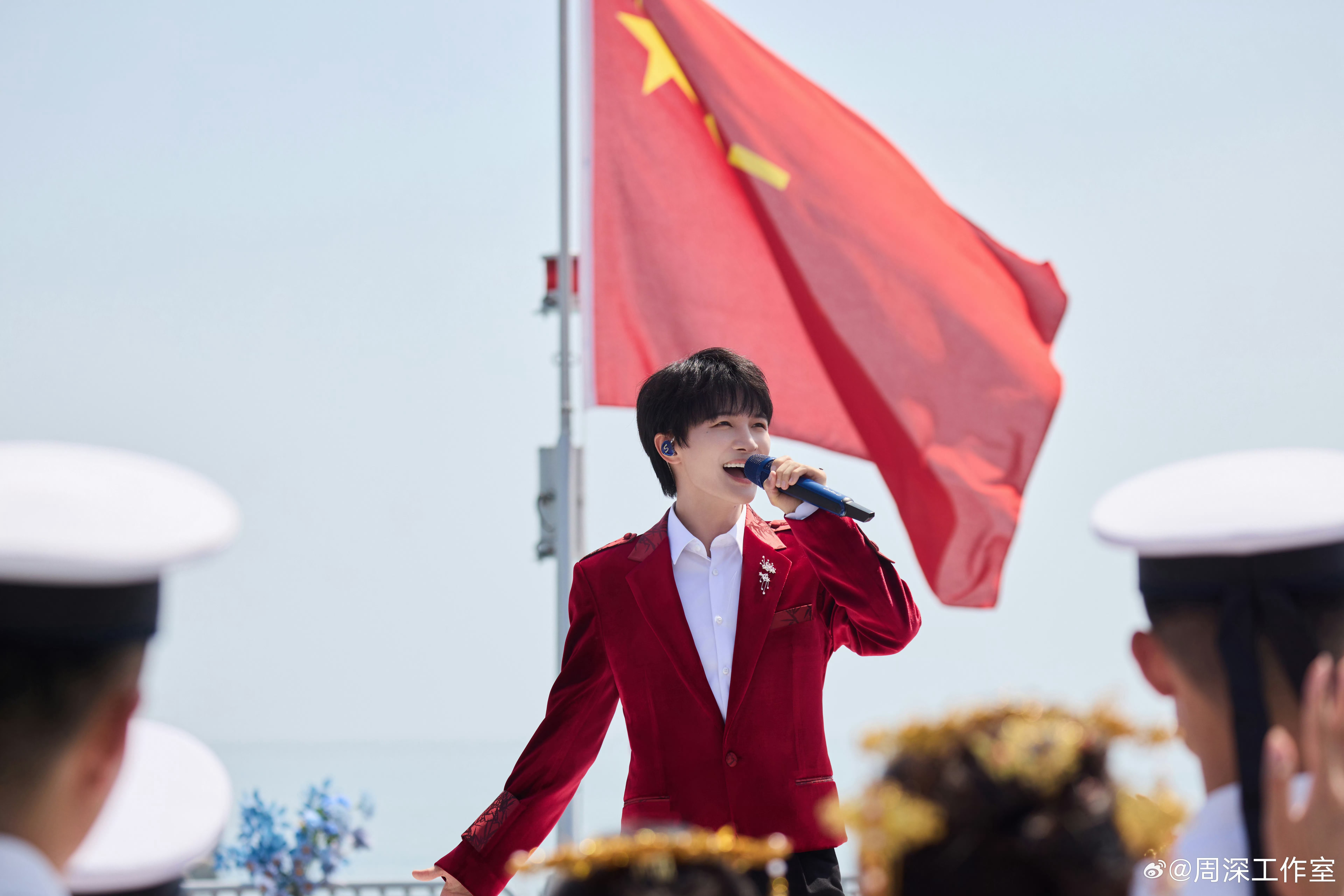 中国人民志愿军军歌与周深的独特演绎,周深演绎中国人民志愿军军歌的独特风采