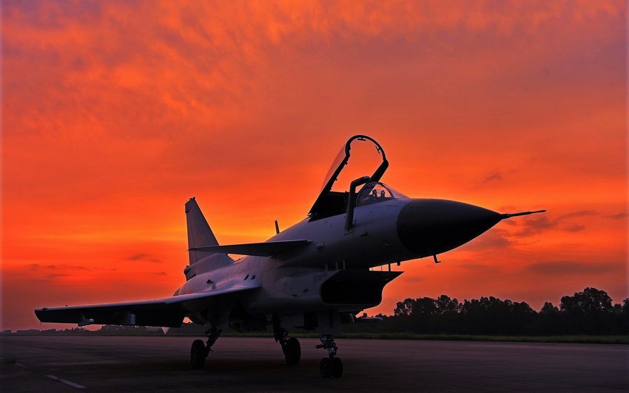 歼-10战斗机娘化,钢铁巨人的柔情魅力,歼-10战斗机娘化,钢铁巨人的柔情魅力展示