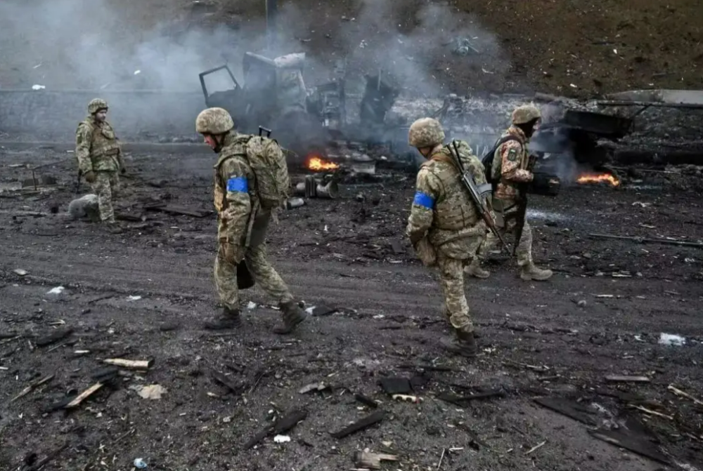 俄乌再次爆发了一场激烈战斗，冲突升级与全球影响，俄乌冲突再次升级，全球影响与激战持续引发关注