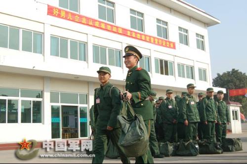 武警新兵服装,荣耀与责任,武警新兵服装,荣耀与责任的象征