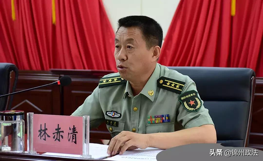 2019年阅兵民兵方队，展现新时代国防力量的风采，『新时代国防力量风采，阅兵民兵方队展现国防力量』
