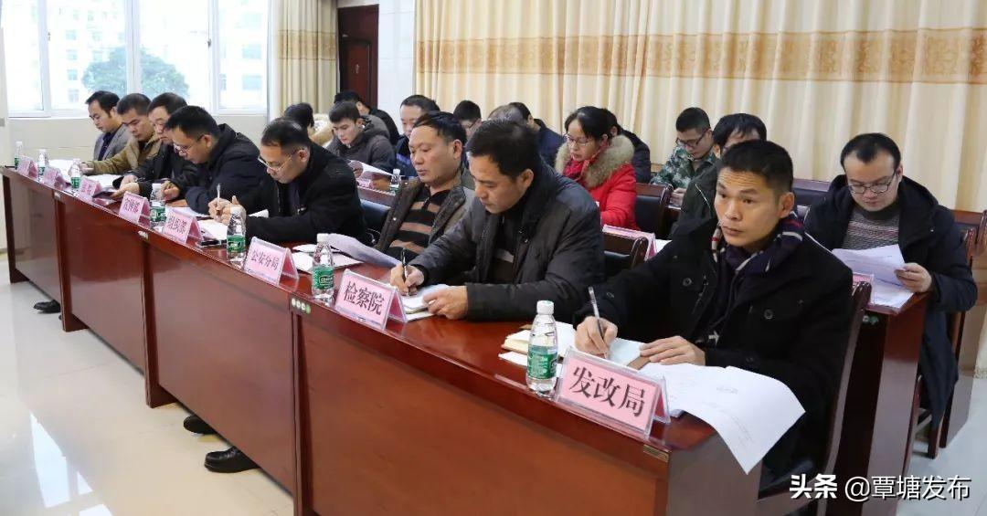2019年阅兵民兵方队,展现新时代国防力量的风采,『新时代国防力量风采,阅兵民兵方队展现国防力量』