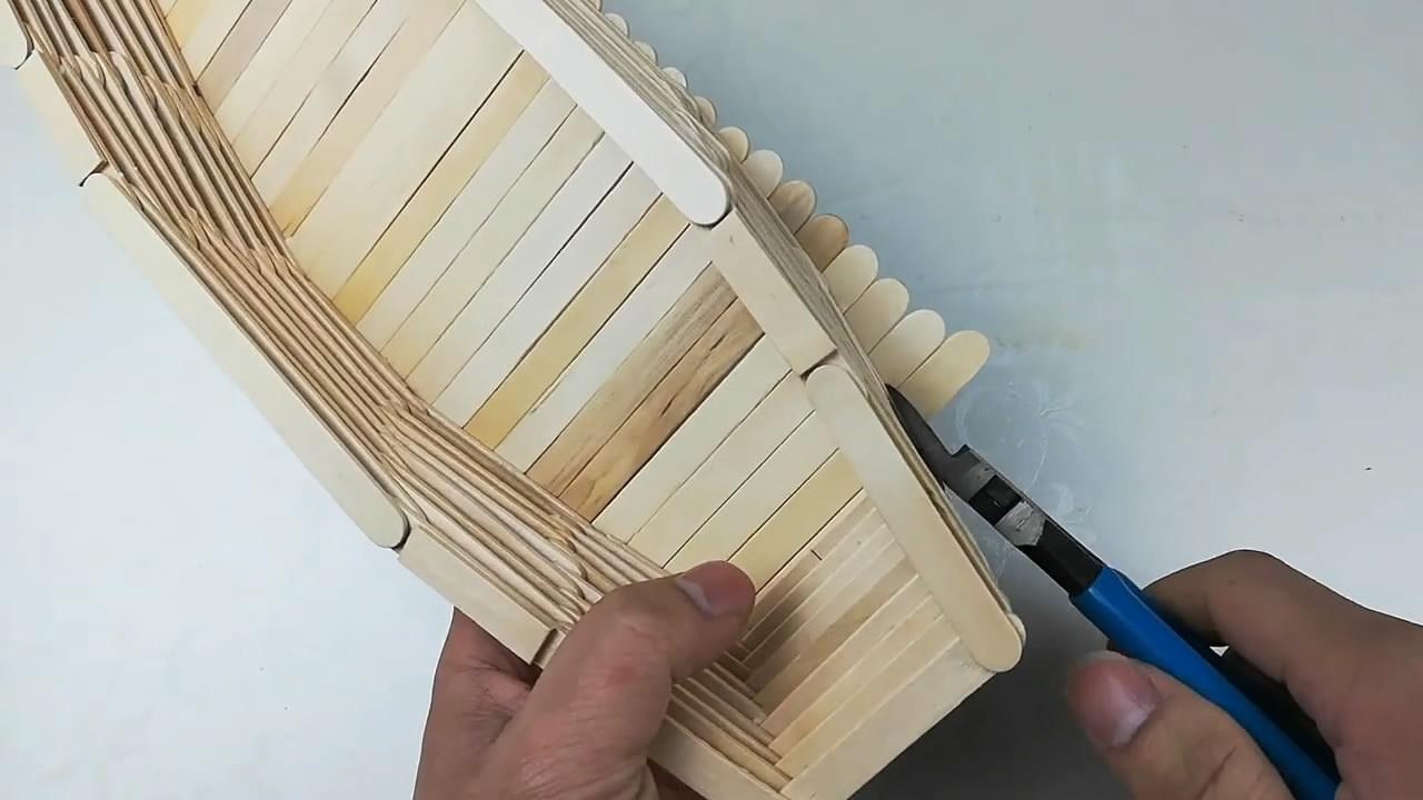 制作一个简单模型船的乐趣与挑战,制作模型船的乐趣与面临的挑战