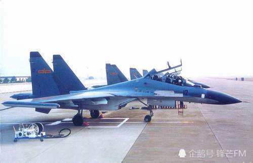 歼-16与苏-27,空中力量的双重奏,歼-16与苏-27,空中力量的完美融合双重奏